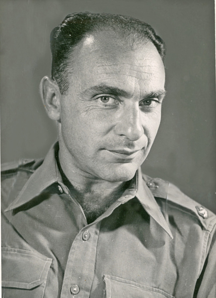 נחמיה ארגוב