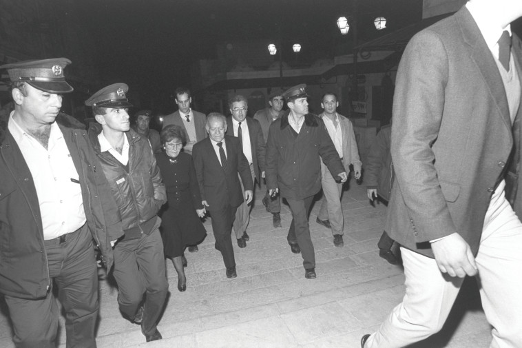 אריה מקל עם ראש הממשלה שמיר