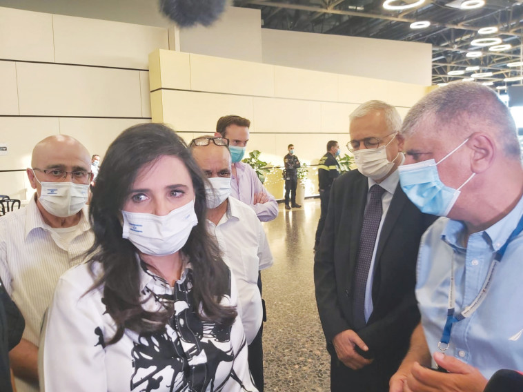 איילת שקד בנתב''ג 