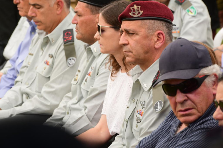 הרמטכ''ל אביב כוכבי בהלוויתו של אל''מ שרון אסמן ז''ל