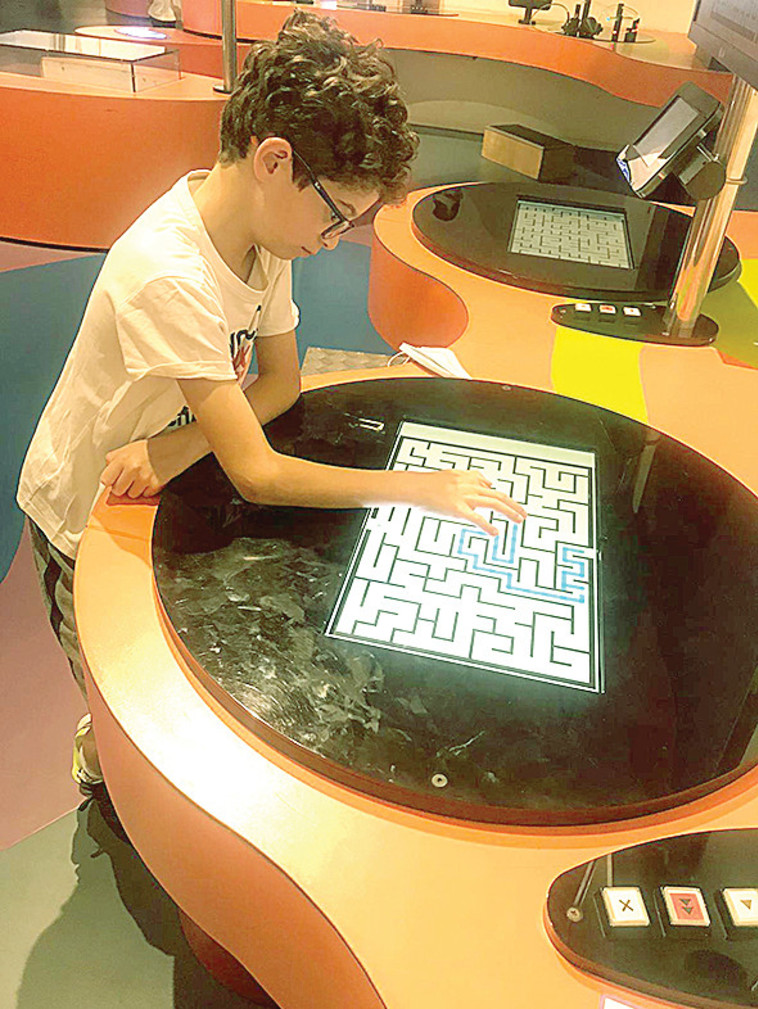 תערוכת ''זמן לזוז''