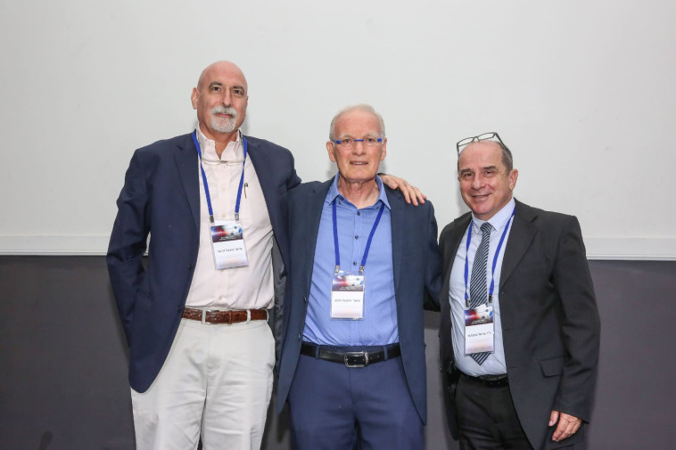 ד''ר אריאל בנטנקור פרופסור יחזקאל ויסמן ופרופסור מיכאל דרשר