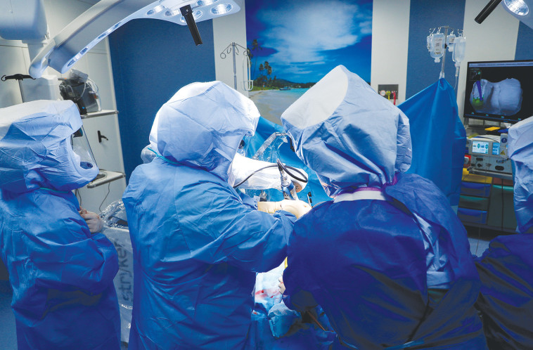 ניתוח, אילוסטרציה