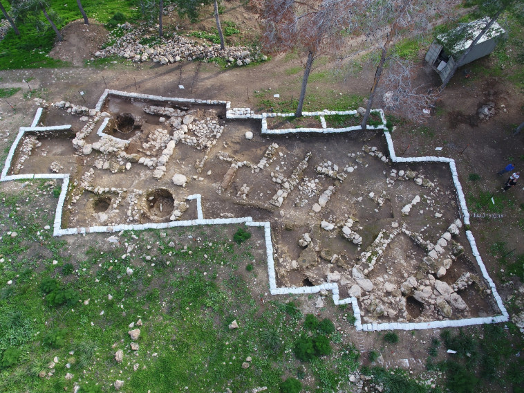 צילום אווירי של חורבת אל-ראעי