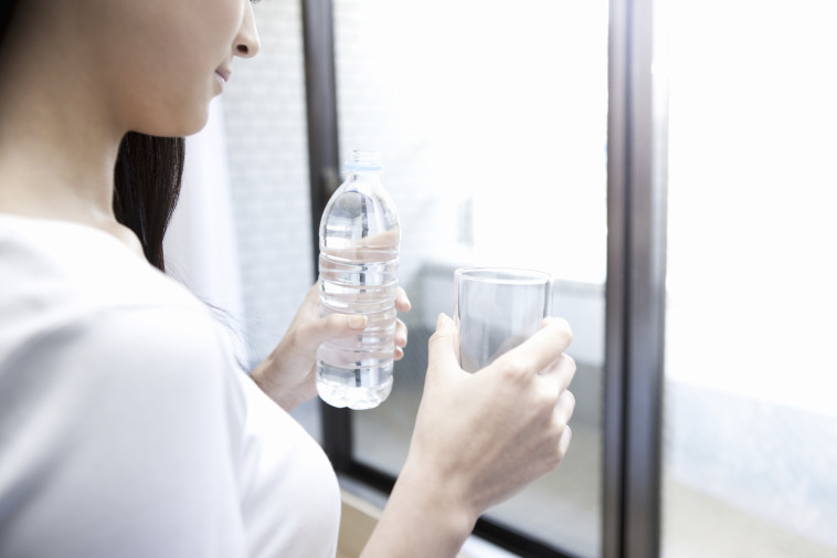 מים מינרליים או מהברז?