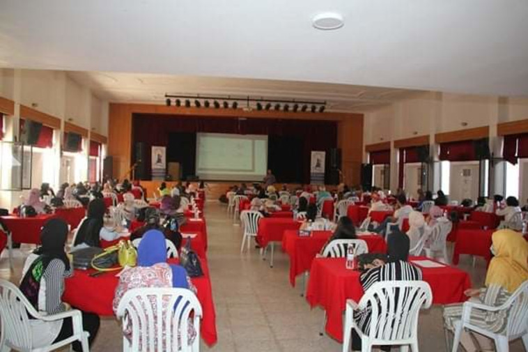 בית הספר הנמצא 25 מטרים ממחסן אמצעי הלחימה בכפר עבא במחוז נבטיה