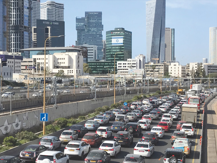 פקקים באיילון