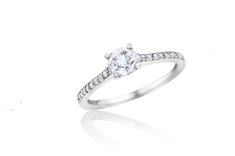 טבעת אירוסין 