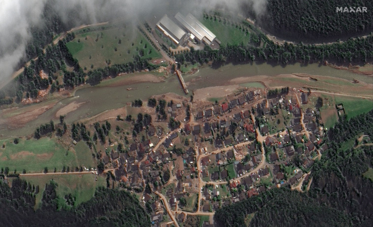 תמונת לווין של השיטפונות בגרמניה (צילום: רויטרס)