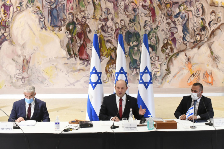 ראש הממשלה נפתלי בנט בישיבת הממשלה
