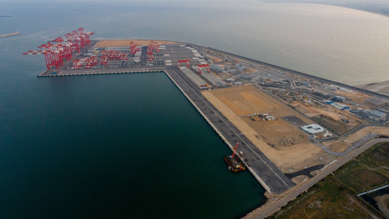 הנמל החדש במפרץ חיפה (צילום: רענן כהן)