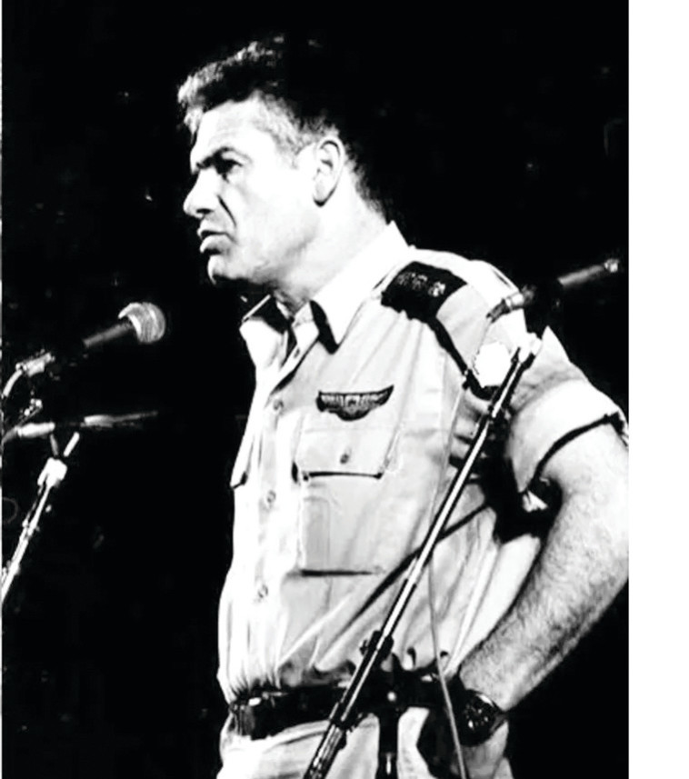 רמי הרפז, בוגר קורס הטיס של שנת 1970