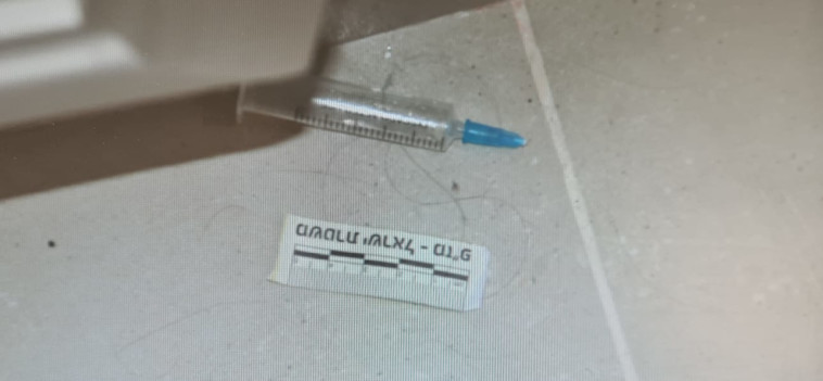 המזרק ששימש לניסיון הרצח