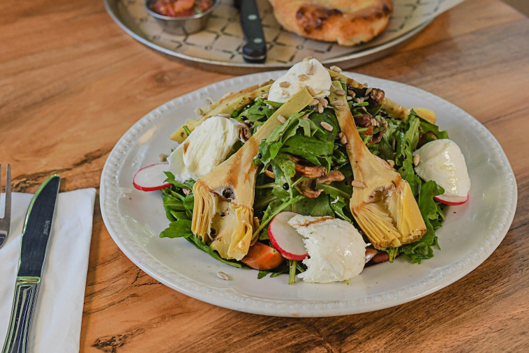 סלט רועים באלורה