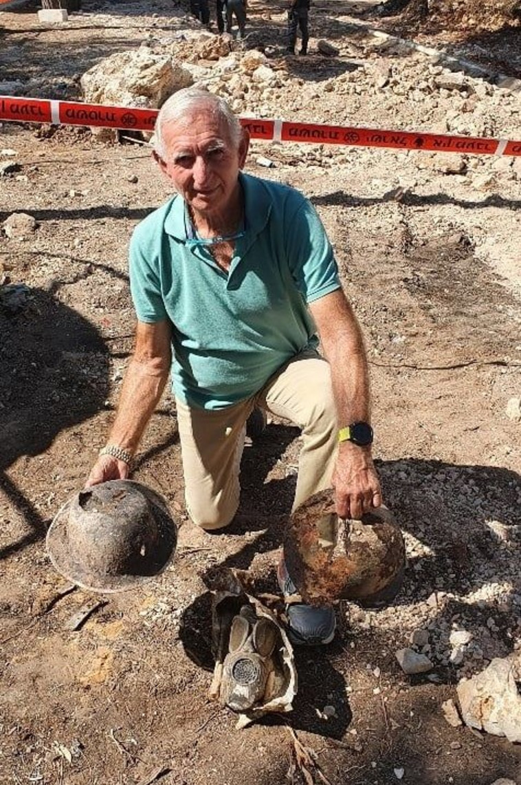 כתרי מעוז והממצאים