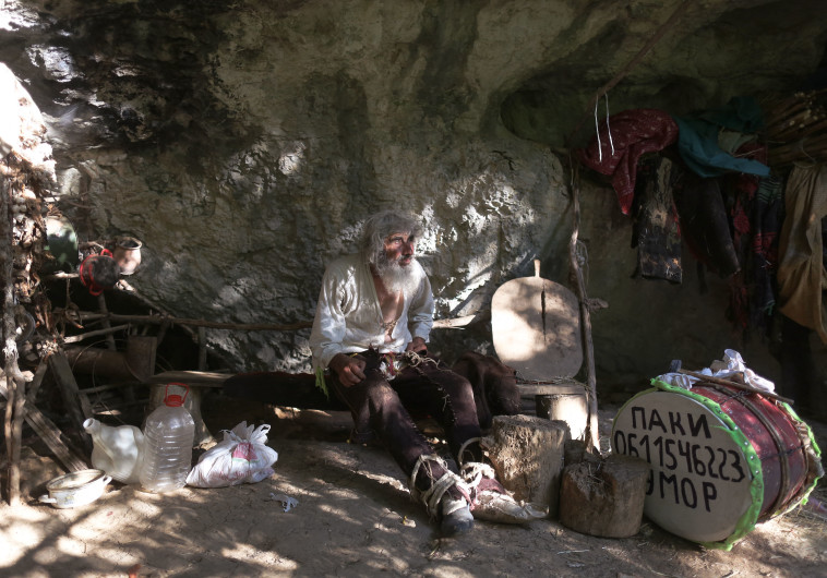המערה המבודדת (צילום: Getty images)