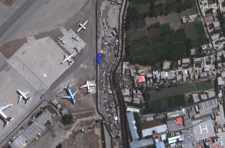 שדה התעופה בקאבול (צילום: רויטרס)