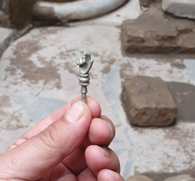 יד מכסף (צילום: יוחנן