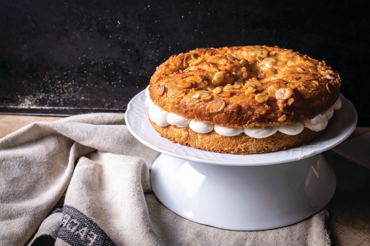 עוגת ''עקיצת הדבורה'' מבית נומילי