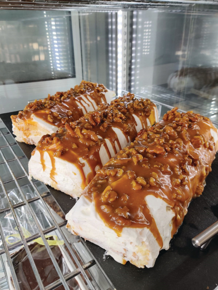 עוגת ''עוקץ הדבורה'' מבית גוטל'ה