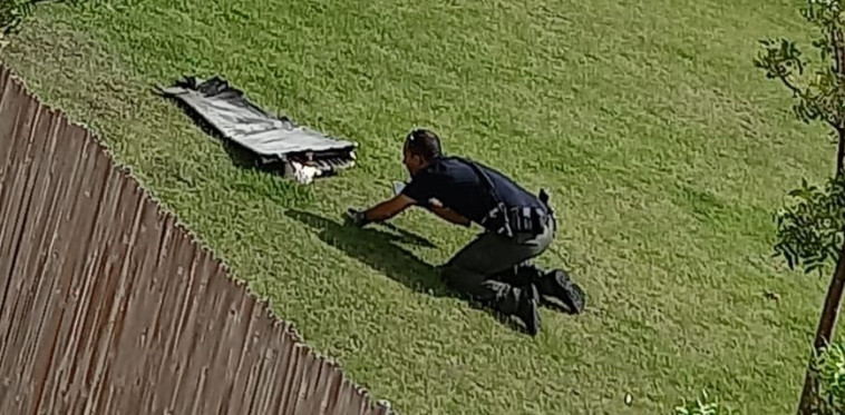 רסיסי הטיל הסורי שנפל בתל אביב