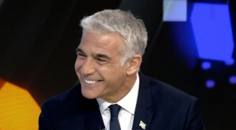 שר החוץ יאיר לפיד אצל אופירה וגיא פלג