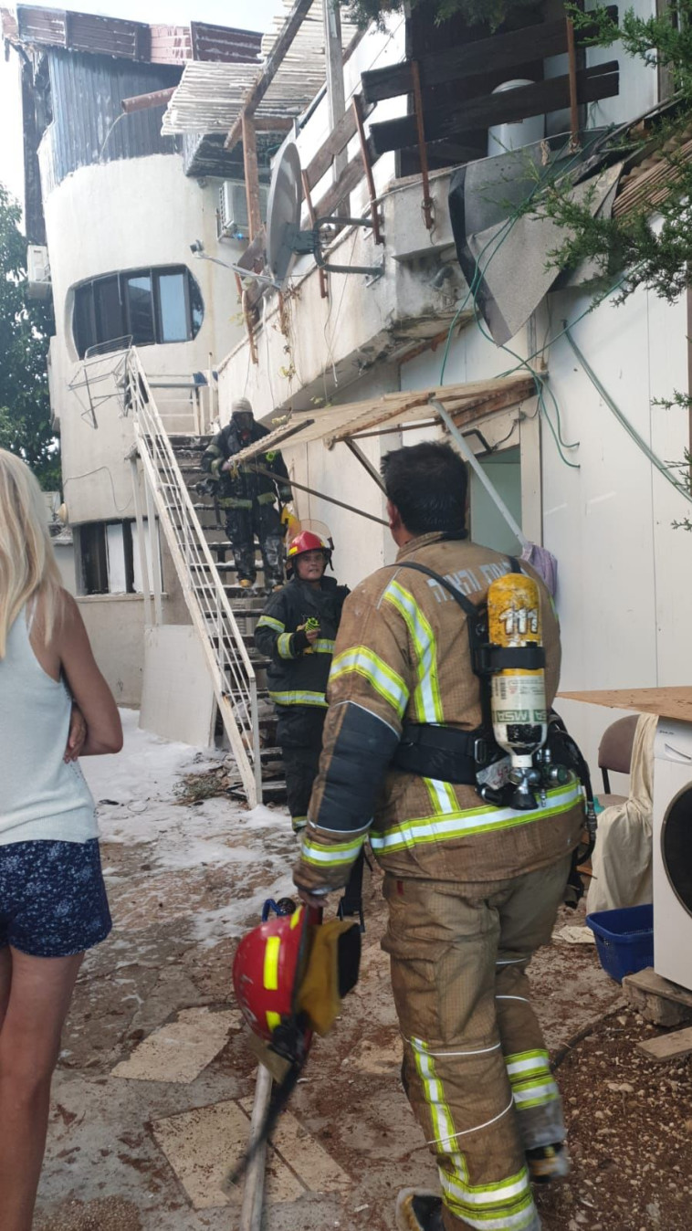 זירת האירוע בלוד, צוות כבאות והצלה (צילום: דוברות כבאות והצלה לישראל מחוז מרכז)