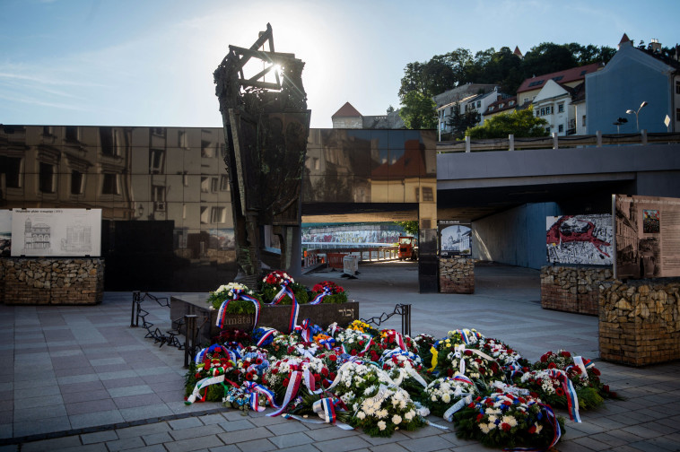 אנדרטת השואה בברטיסלבה 