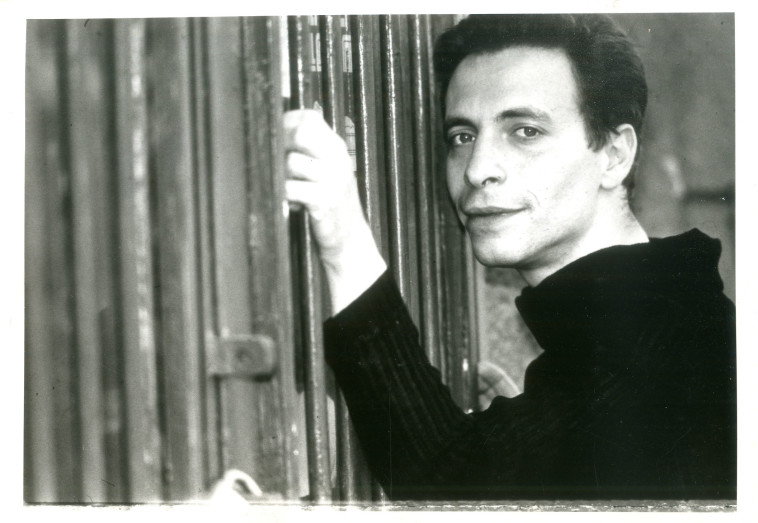 ערן צור בשנת 1992, כרמלה גרוס ואגנר