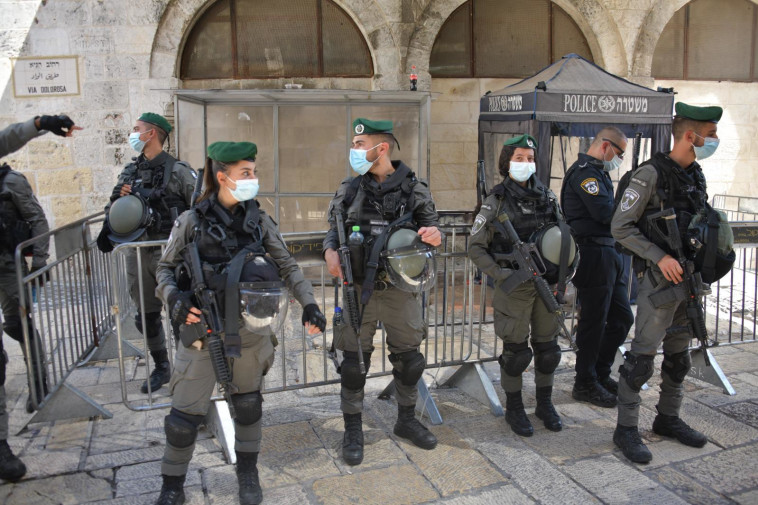 כוחות המשטרה בכותל המערבי בירושלים (צילום: דוברות המשטרה)