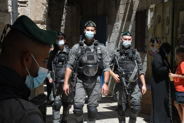 מאות שוטרים ולוחמי מג''ב נפרסו ברחבי העיר