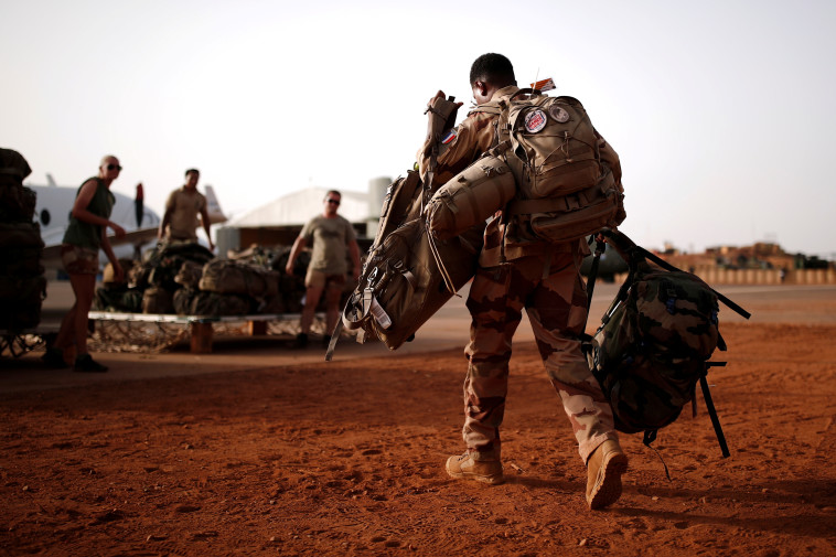 כוחות צבא צרפתים בחבל הסאהל (צילום: REUTERS/Benoit Tessier)