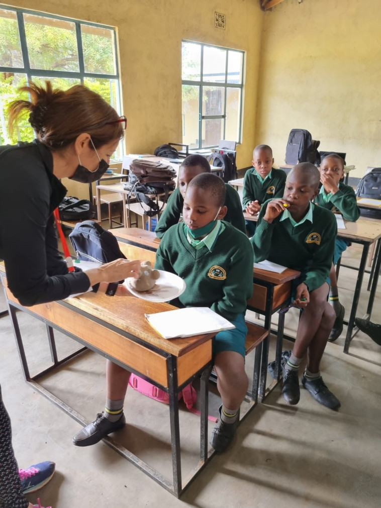 תמונות מחיי היומיום בבית הספר היסודי בכפר הימו