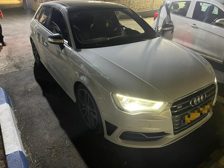 מכונית שנתפסה על ידי המשטרה