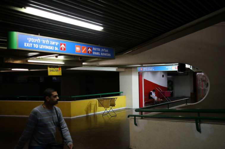 התחנה המרכזית בתל אביב  (צילום: REUTERS/Corinna Kern)