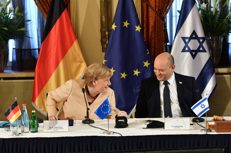 ראש הממשלה נפתלי בנט וקנצלרית גרמניה אנגלה מרקל