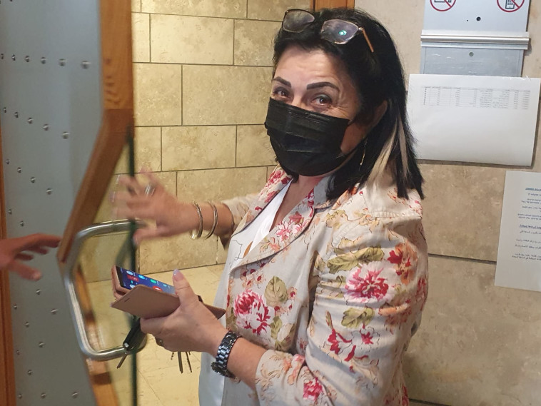 אילנה ראדה מגיעה לדיון משפטו החוזר של זדורוב