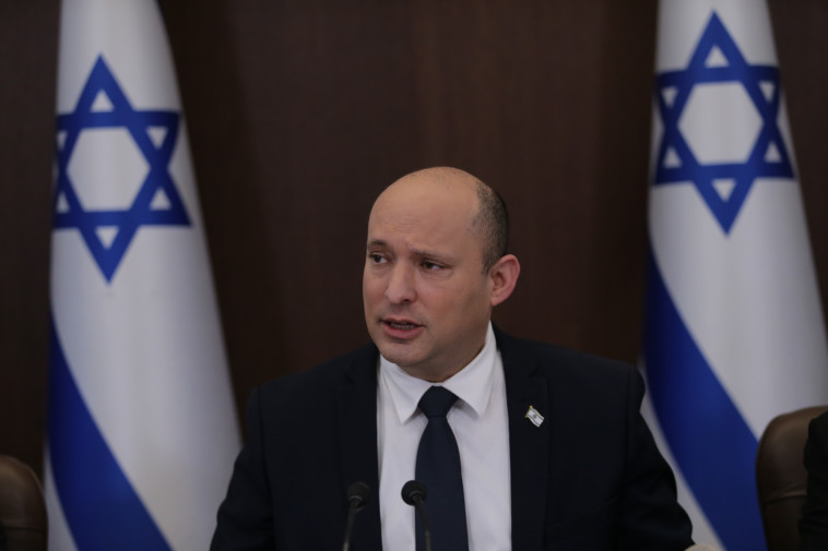 &quot;אין טעם להרעיד את הספינה&quot;. בנט בישיבת הממשלה