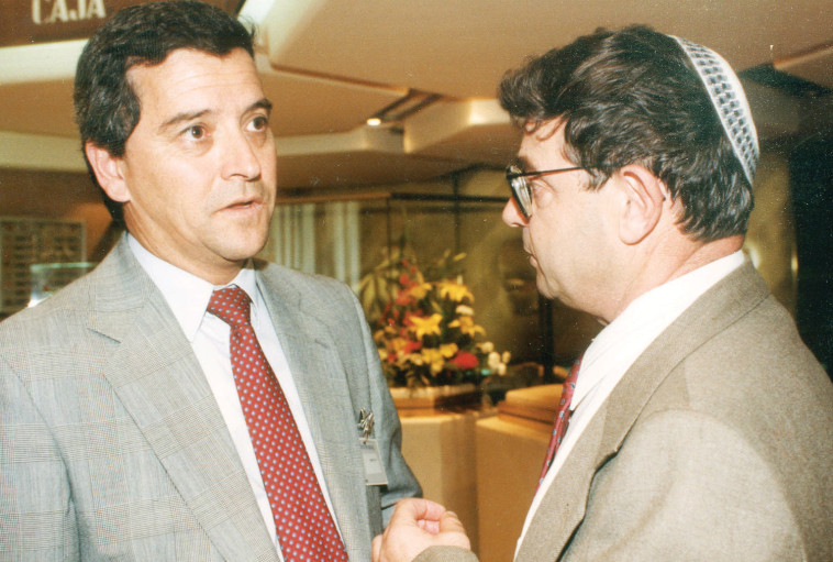 כל הדיונים נקלעו למבוי סתום. אחימאיר בוועידה