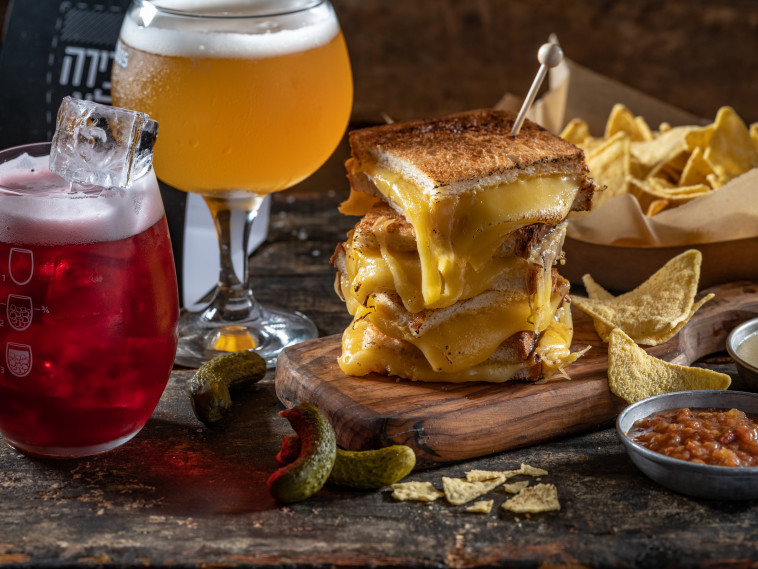 לאגר &amp; אייל