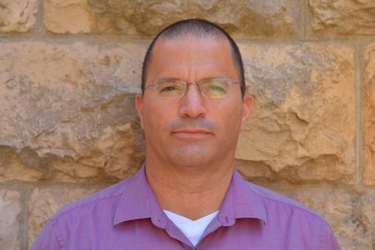 פרופ' דוד אנוך