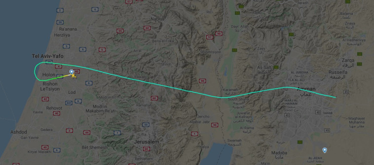 מסלול הטיסה של המטוס מישראל לעמאן (צילום: צילום מסך מתוך אתר www.flightradar24.com)