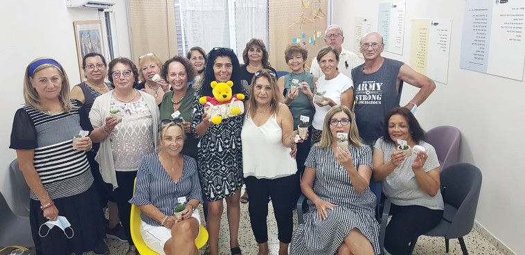 פרויקט המסייע לאלמנות ואלמנים