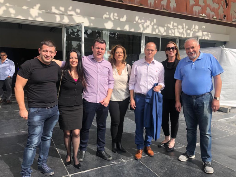 סיעת ישראל ביתנו בגיבוש לקואליציה