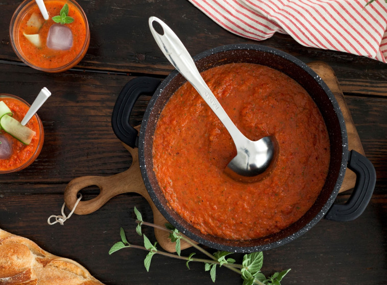 מרק גספצ'ו קר באדיבות סולתם