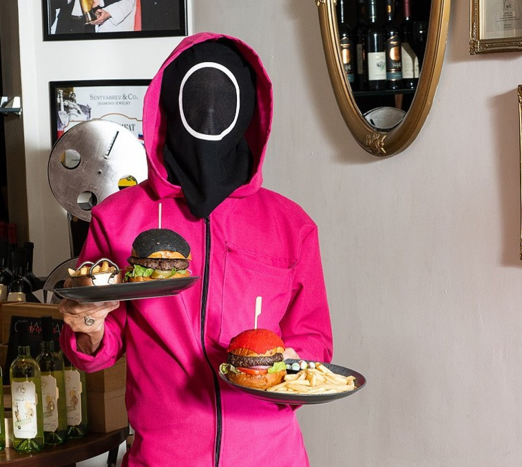 משחקי הדיונון בטרקלין