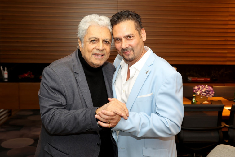 אנריקו מסיאס והמפיק יואב צמח