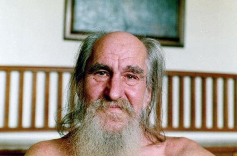 קרל בורגן, הממונה על צוות החיפוש