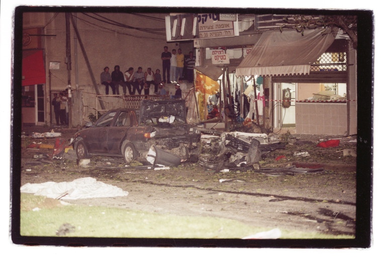 פיגוע בקו 7 בחדרה, נובמבר 2000 (צילום: קוקו)