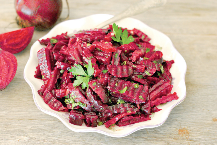 סלט סלק חמצמץ